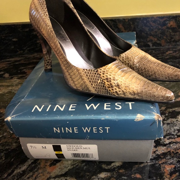 Women’s shoes - Picture 5 of 6